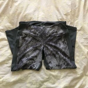 Old Navy Active Capris